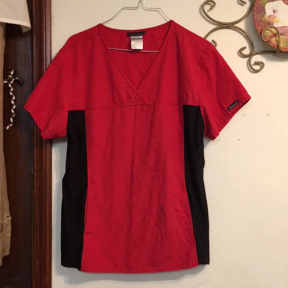Red/black Cherokee Scrub Top
